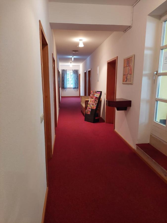 Der Heurige Im Gasthaus Zum Loewen Freising Zewnętrze zdjęcie