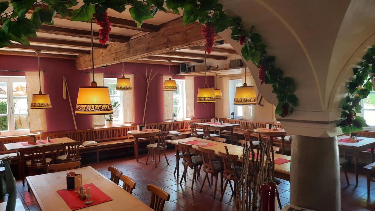 Der Heurige Im Gasthaus Zum Loewen Freising Zewnętrze zdjęcie